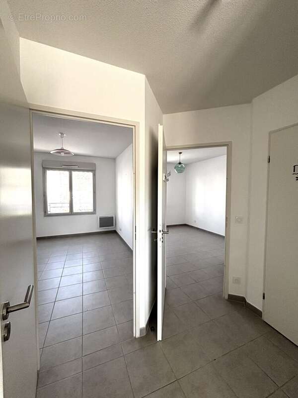 Appartement à LE MUY