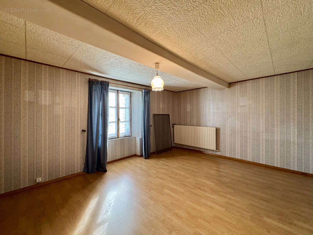 Maison à COULOMMIERS