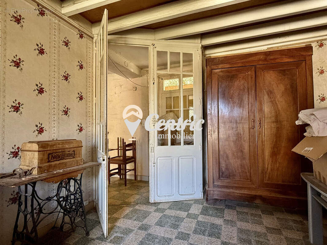 Maison 192 m² à Marnes  - photo 9