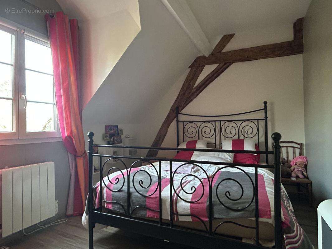Maison à EGREVILLE