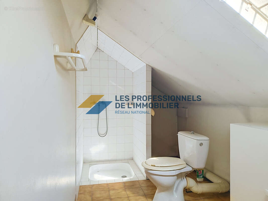 Maison de ville 141 m2 + dépendances / Amilly - photo 14