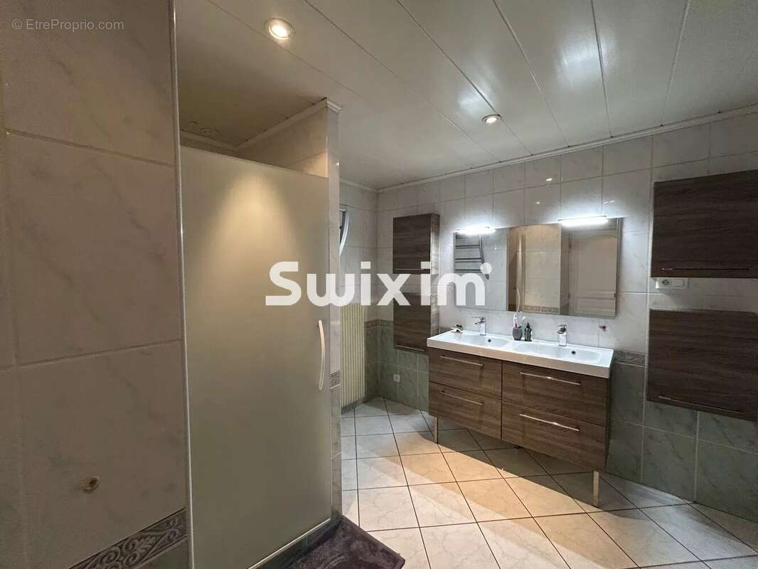 Maison à CHATEAU-CHALON