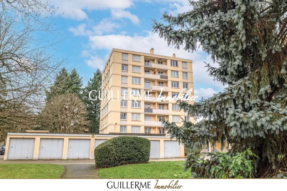 Appartement à CHAMPAGNE-AU-MONT-D'OR