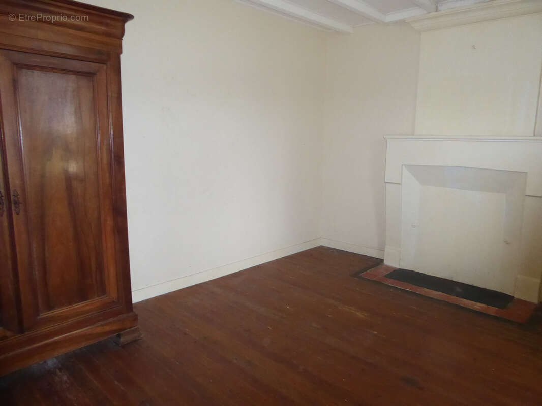 Maison à LES ESSARDS