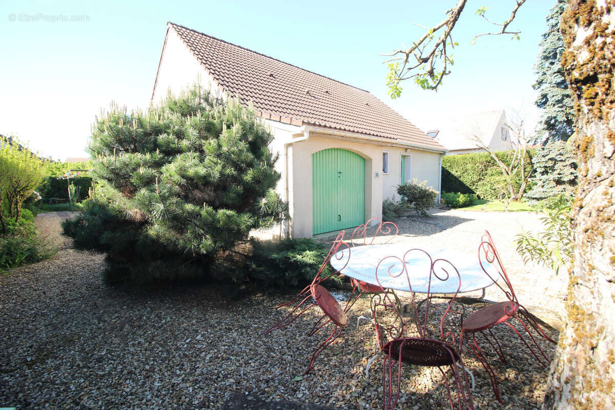 Maison à NUITS-SAINT-GEORGES