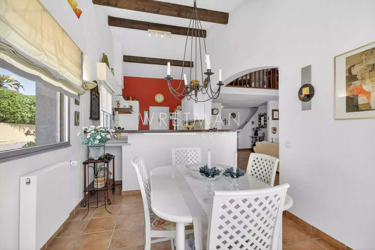 Maison à FREJUS
