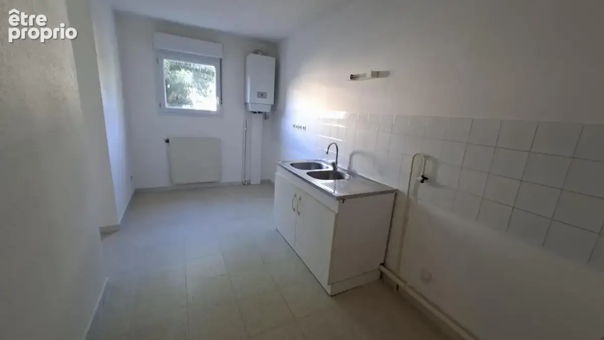 Nîmes – t3 traversant de 69 m² avec balcon – résidence sécurisée - photo 6