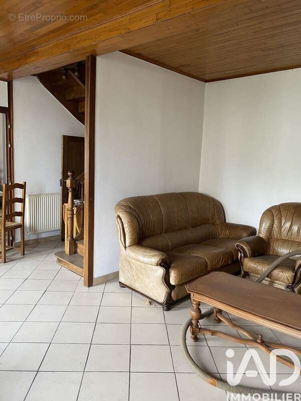 Photo 2 - Maison à BAZOUGES-LA-PEROUSE