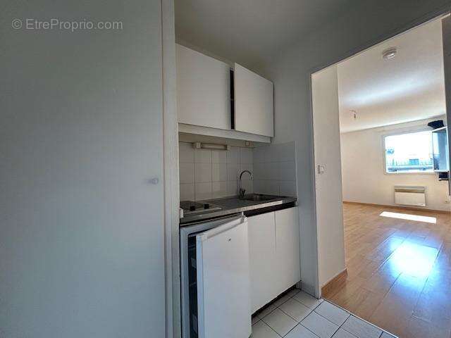   - Appartement à LYON-8E