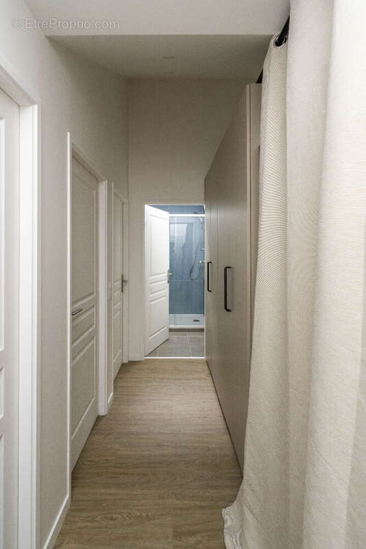 Appartement à SURESNES