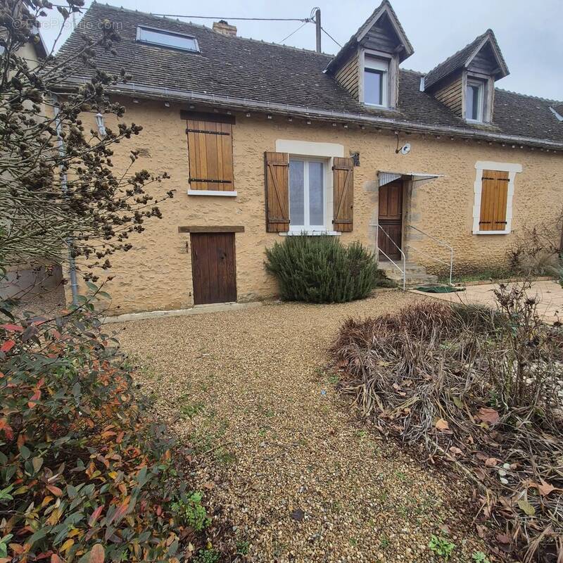 Maison à SAVIGNE-L'EVEQUE