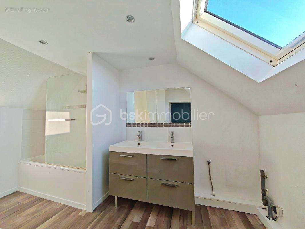 Maison à HOUPLIN-ANCOISNE