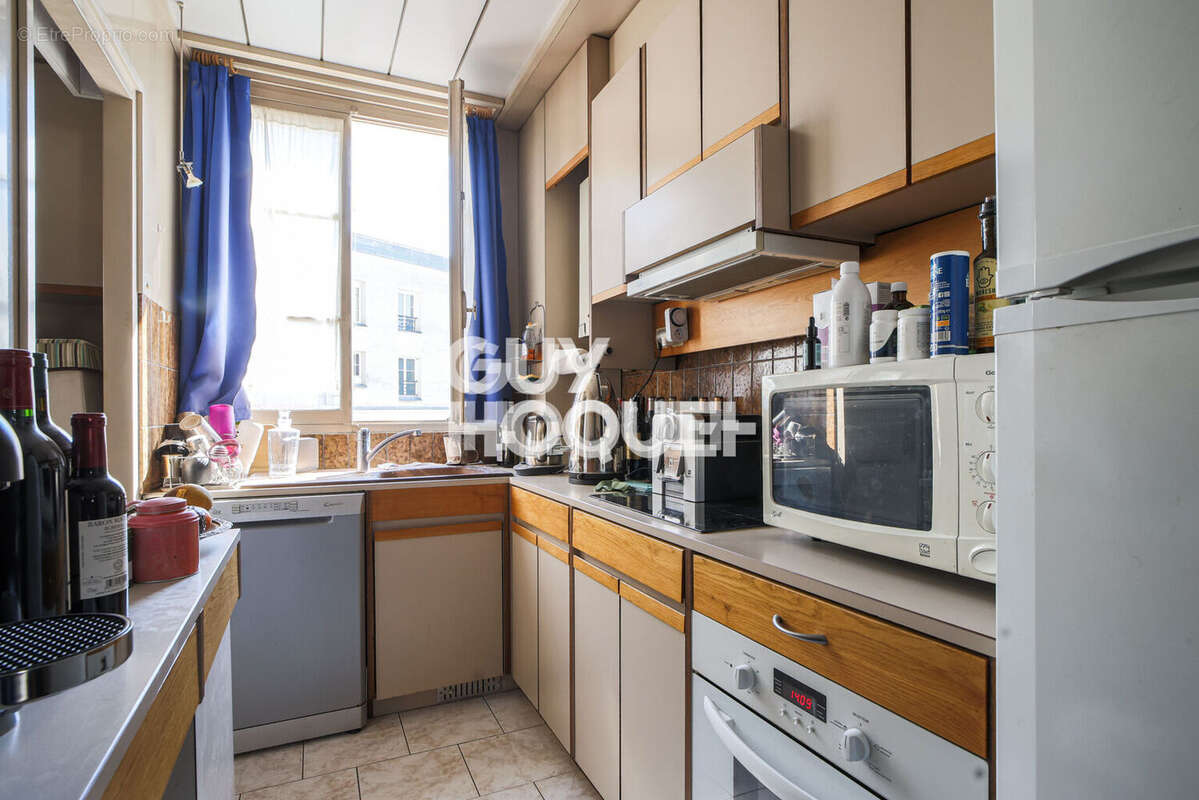 Appartement à PARIS-10E