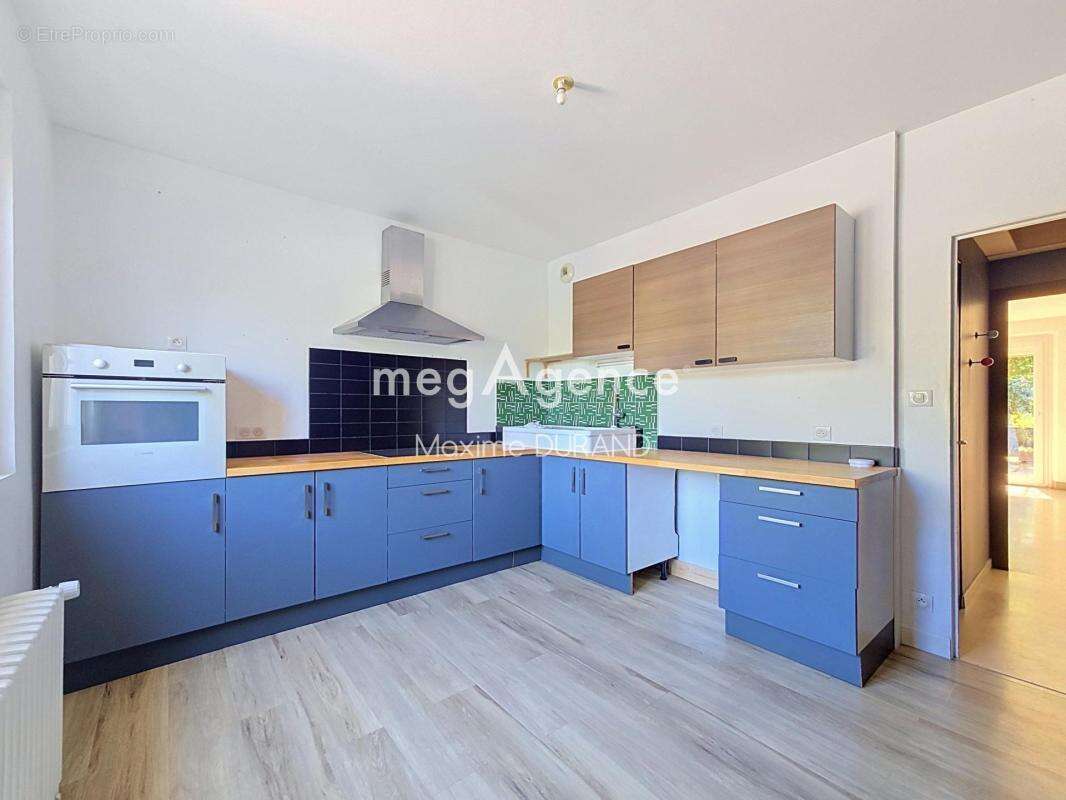 Maison 4 chambres - Atelier 150 M² - photo 4