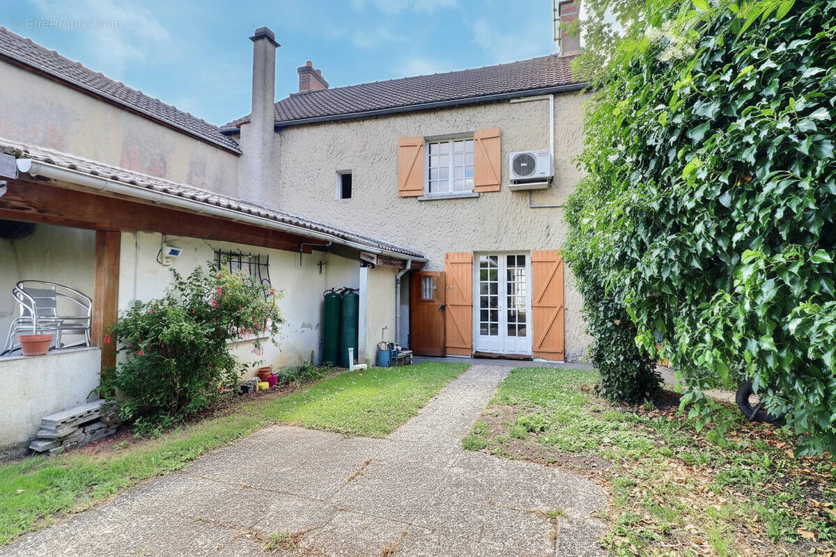 Maison à RAMBOUILLET