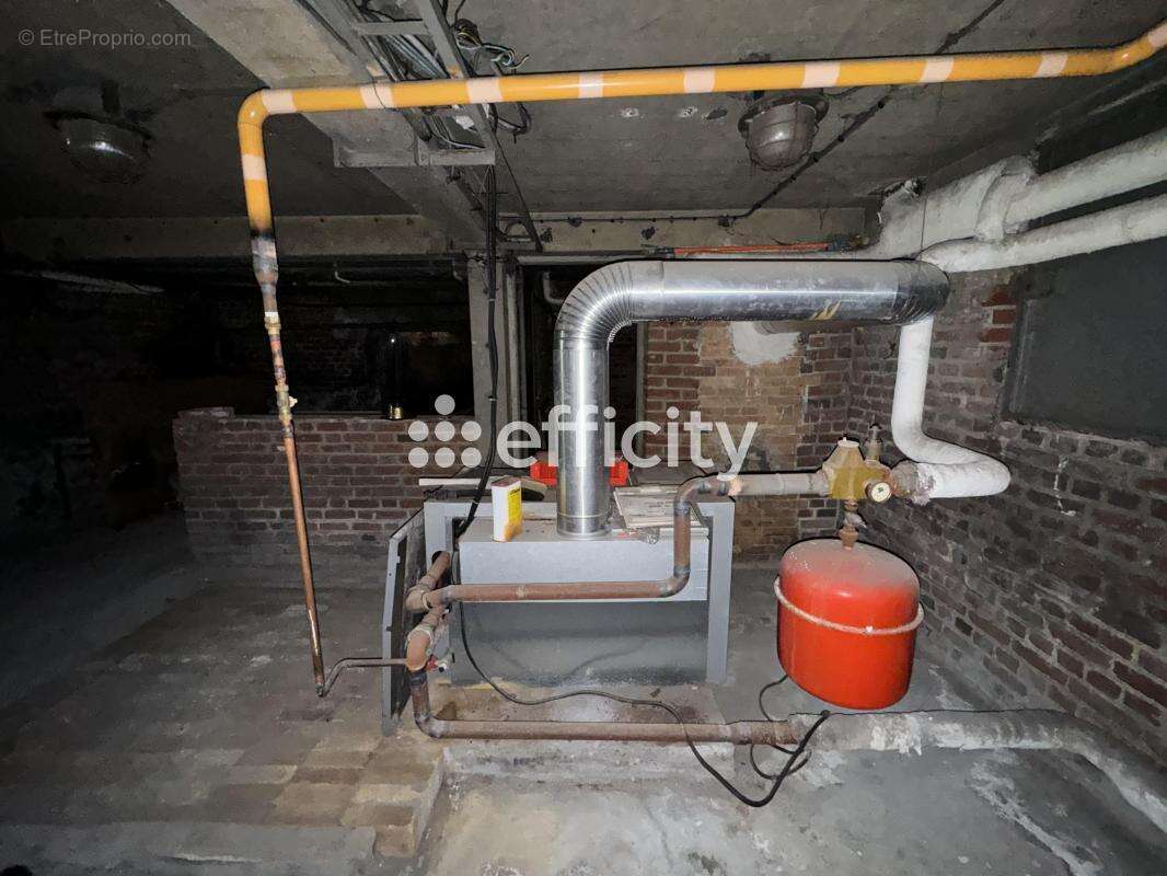 Commerce à CONDE-SUR-L&#039;ESCAUT