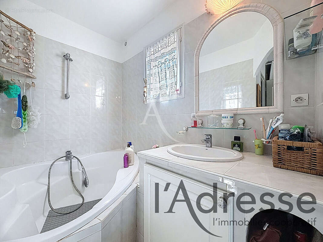 Magnifique villa 5 pièces 140 m² sur un terrain de 2000 m² à Tanneron ! - photo 9