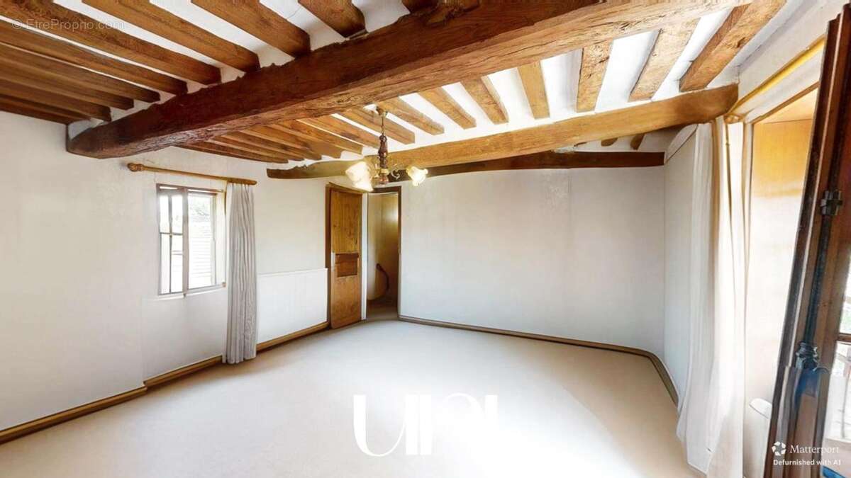 Maison à SAINT-PIERRE-SUR-DIVES