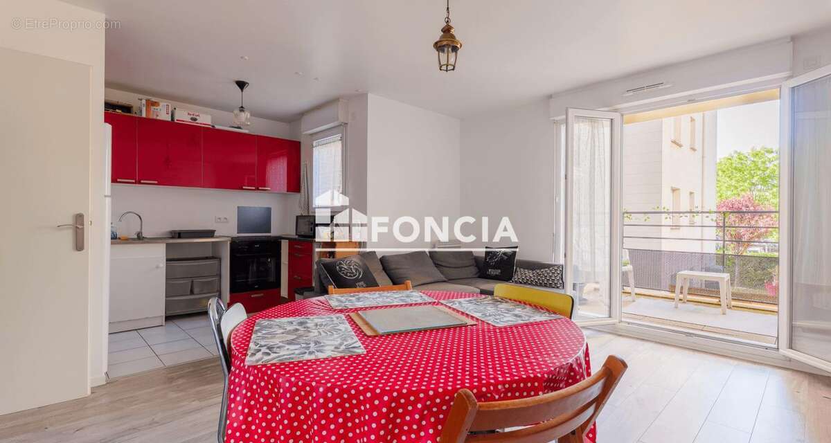 Appartement à CLAYE-SOUILLY