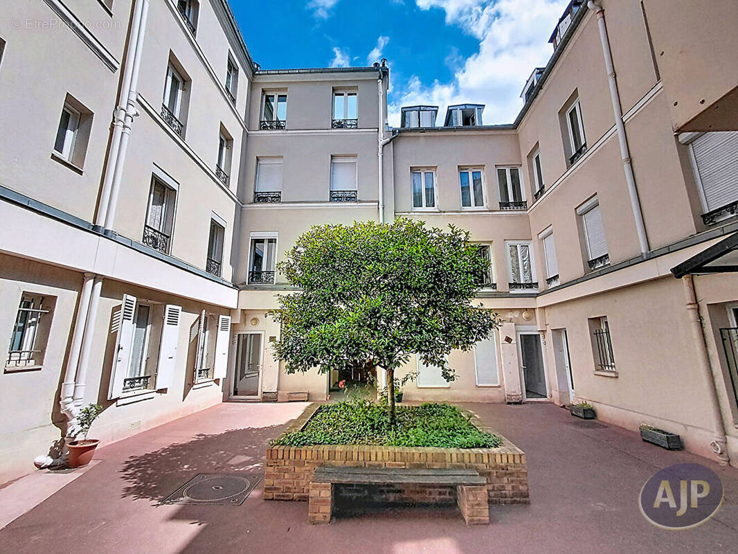 Appartement à PARIS-12E