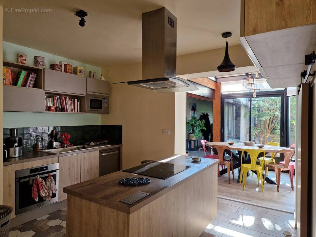 Maison 115 m² à Replonges  - photo 1