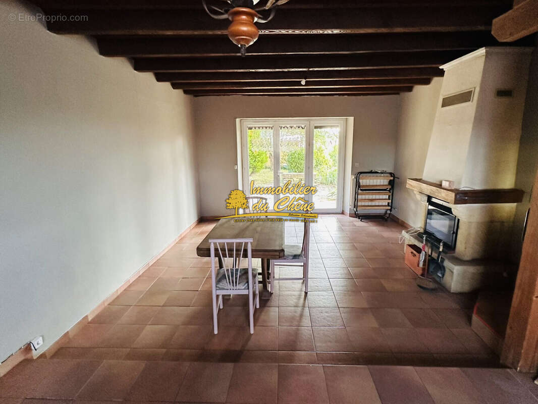Maison 130 m² à Fontaine-Les-Luxeuil  - photo 3