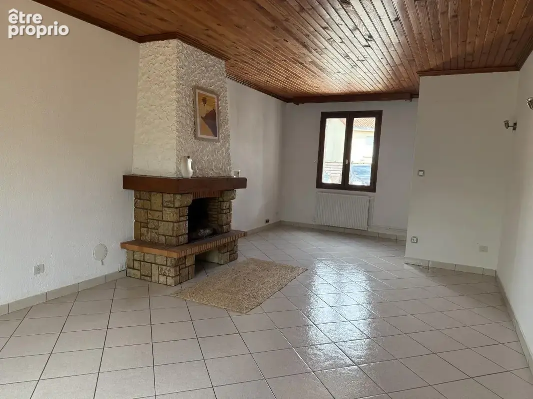 Maison 4 pièces 92 m² à vendre à Cholet (49300) - photo 2