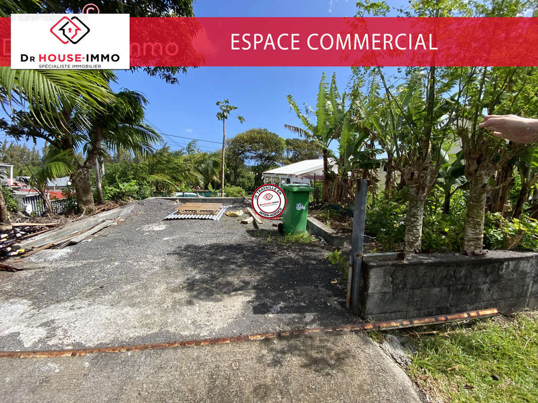 Commerce à SAINT-PHILIPPE