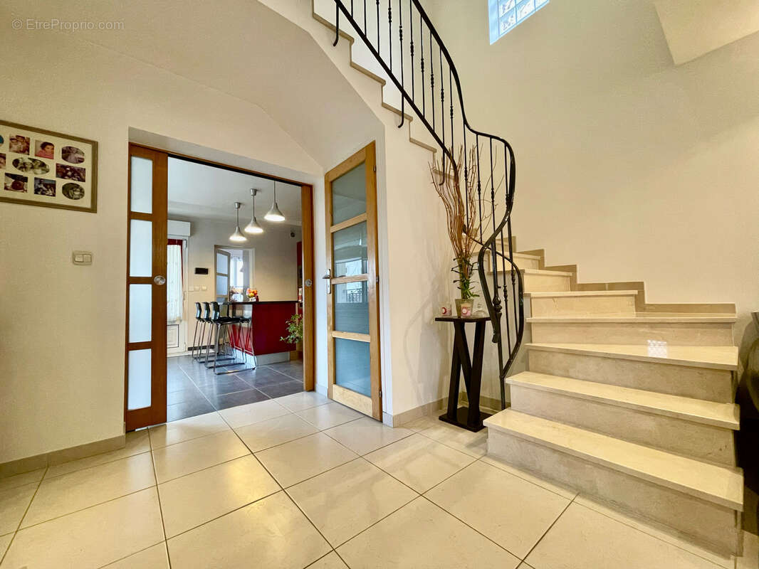 Maison à DRANCY