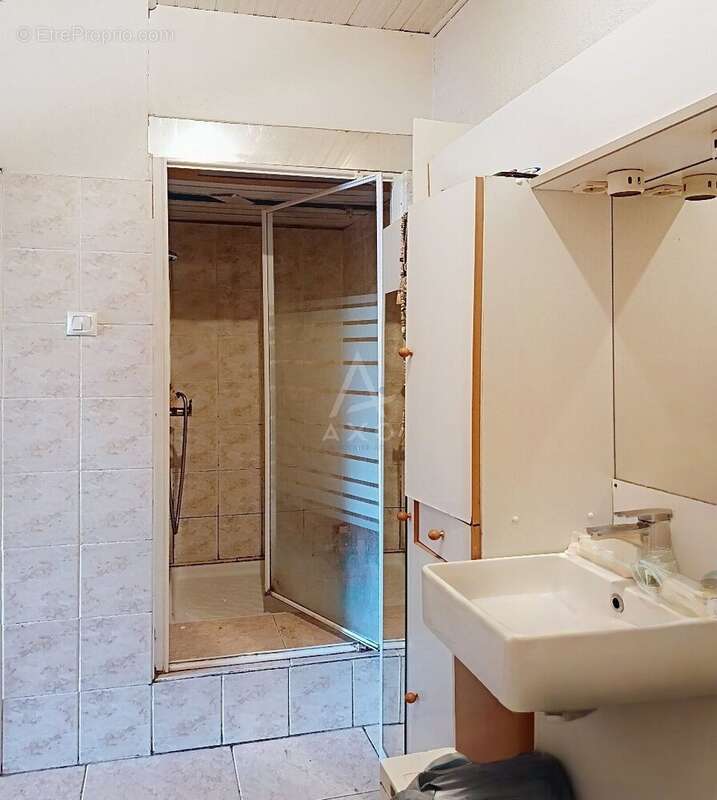 Appartement à MARSEILLE-7E