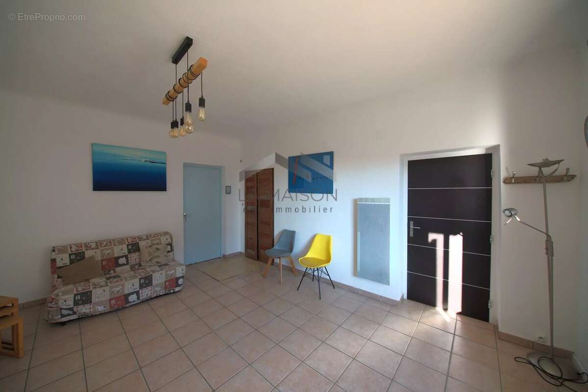 Appartement T1 centre village - photo 7