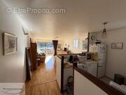 Appartement à GREOLIERES