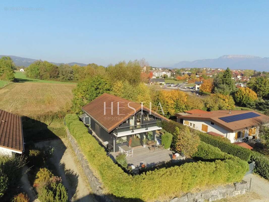 Maison à POISY