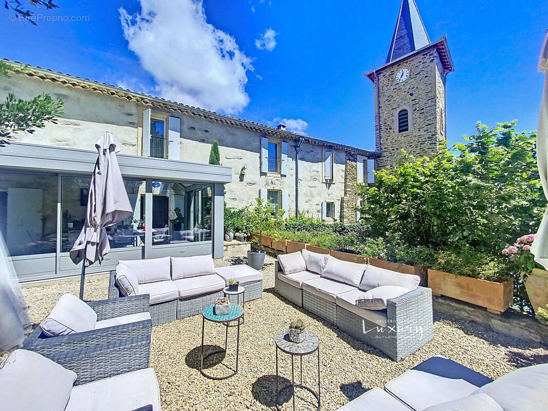 Maison à ROUJAN