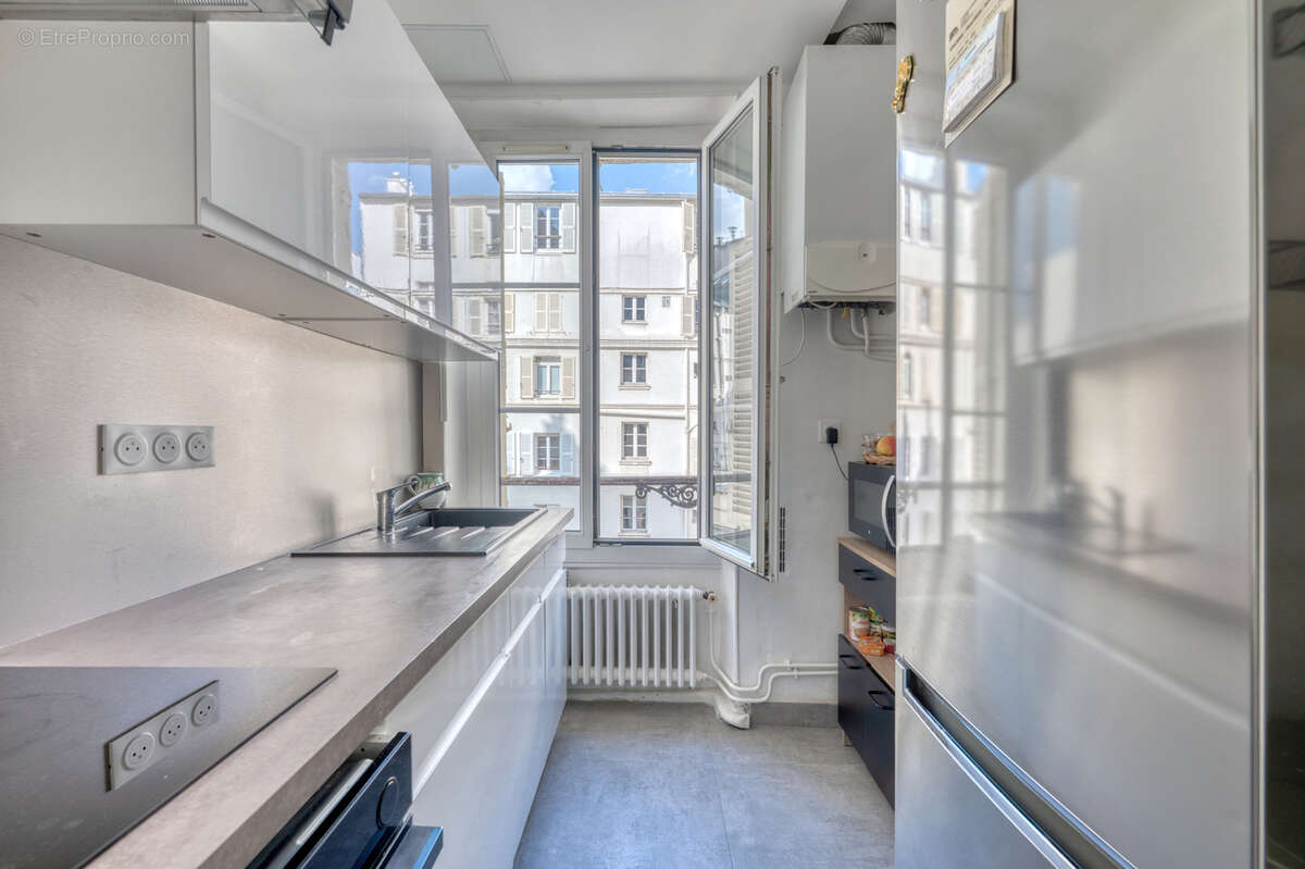 Appartement à PARIS-7E