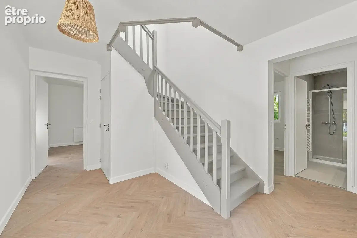 EXCLU à CESSY, villa individuelle T6 avec jardin, garage et vue - photo 13