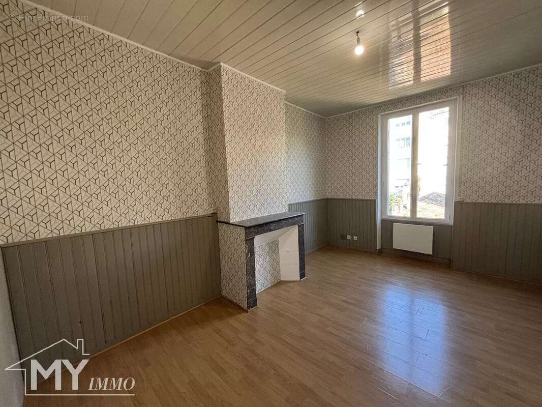 Appartement à PINEUILH