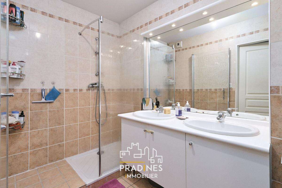 Appartement à GIVORS