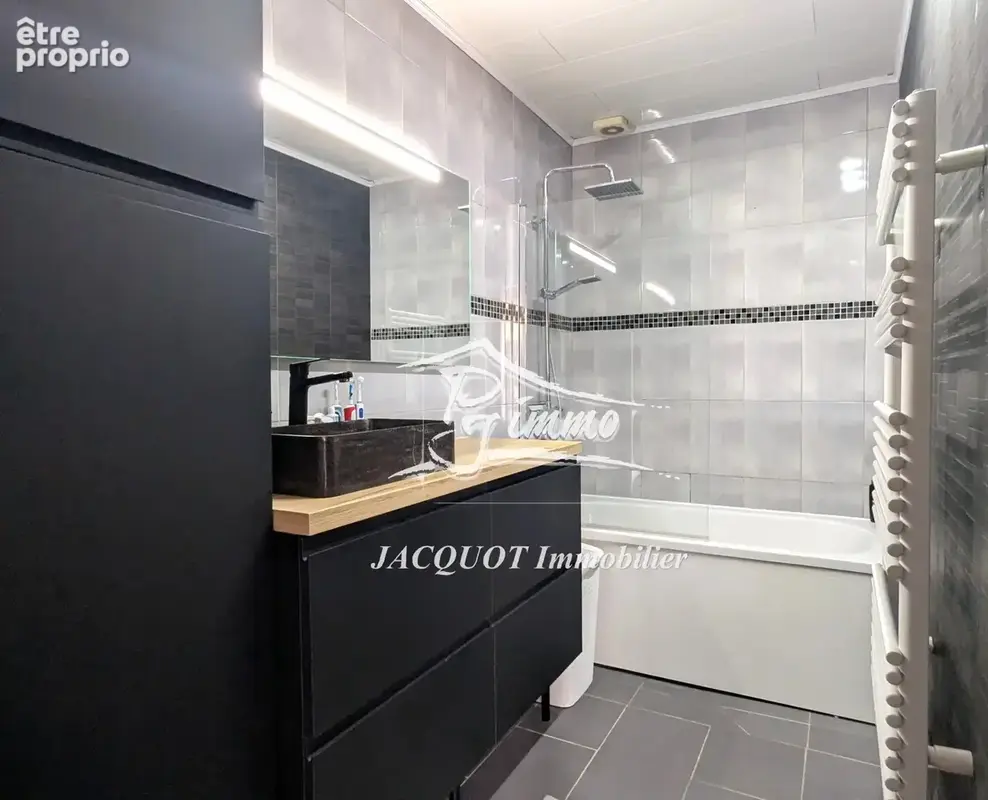 Maison 83 m² à Neuville-En-Ferrain  - photo 9
