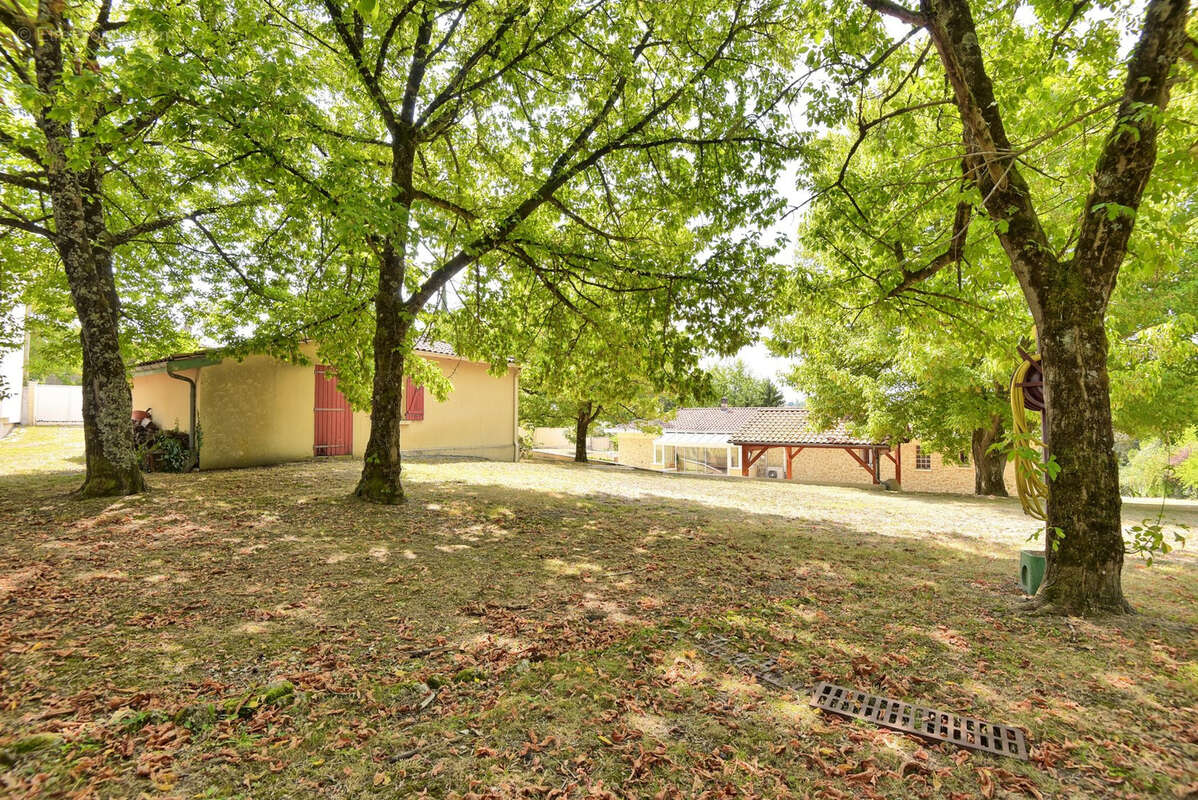 Maison à CAMBLANES-ET-MEYNAC