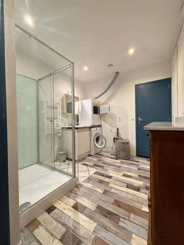 Maison à LUSSAC-LES-CHATEAUX