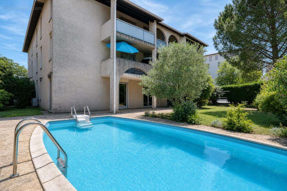Impasse du Montcalm Appartement de 5 pièces de 150 m² - photo 13