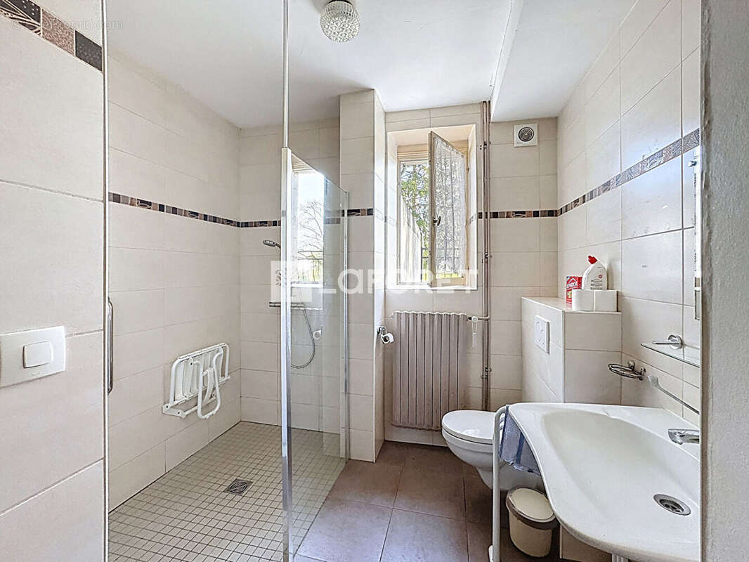 Maison 6 pièce(s) 182 m2 - photo 6