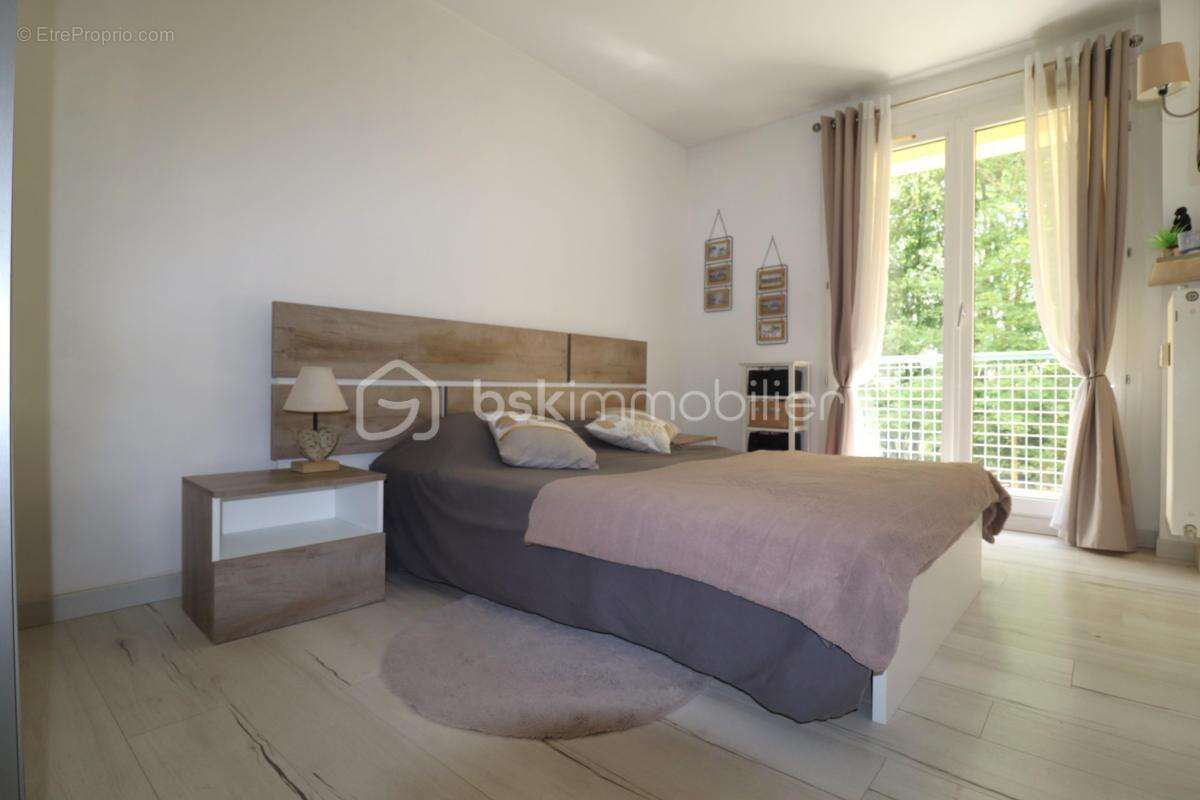 Appartement à SAINT-GERMAIN-LES-ARPAJON