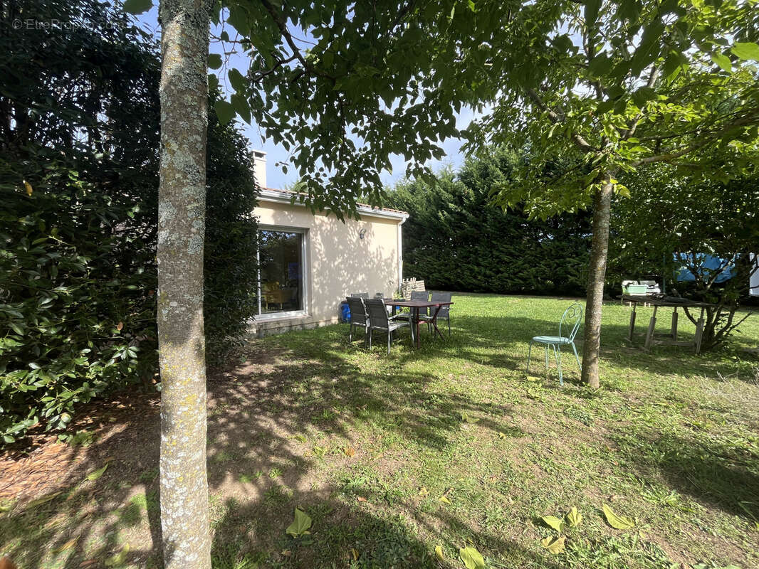 Maison à VILLEJOUBERT