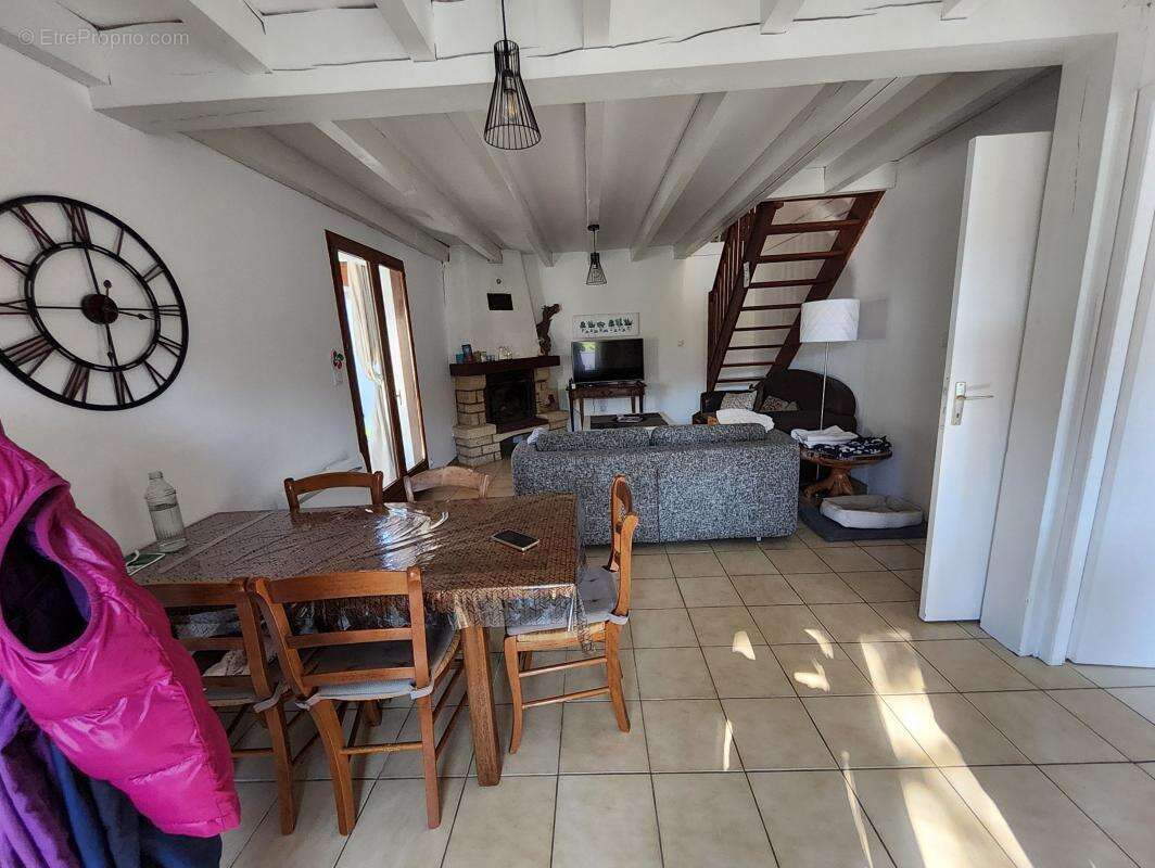 Maison à MOUGUERRE