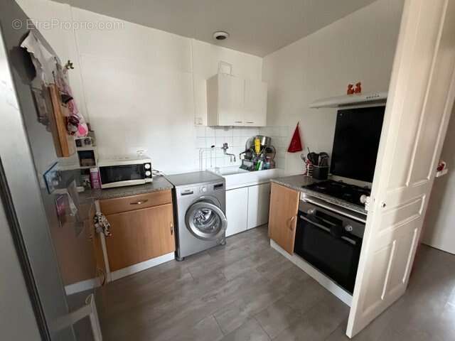 À VENDRE – Appartement T2 rénové avec locataire en place – Idéal investisseur – Roche-la-Molière - photo 2