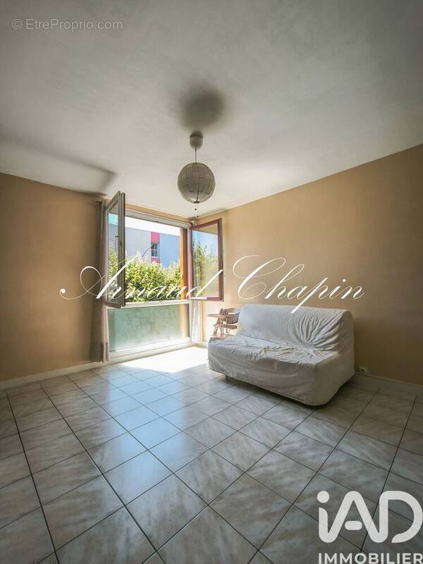 Photo 1 - Appartement à CHOISY-LE-ROI