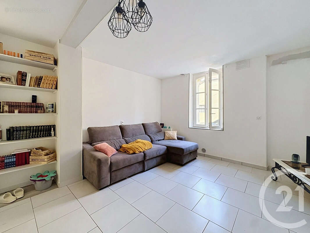 Maison 121 m² à Saint-Phal  - photo 3