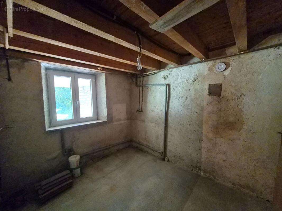 Maison  7 pièce +/-170 m2 + jardin - photo 16